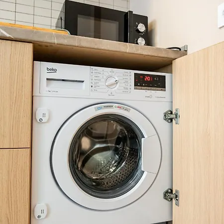 Black Sea Spacious 3br By Flat Manаger Warna