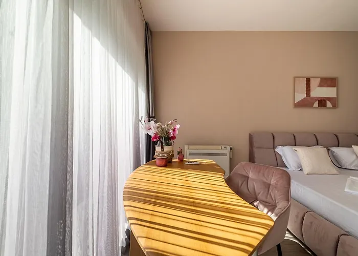 Black Sea Spacious 3br By Flat Manаger 아파트 바르나